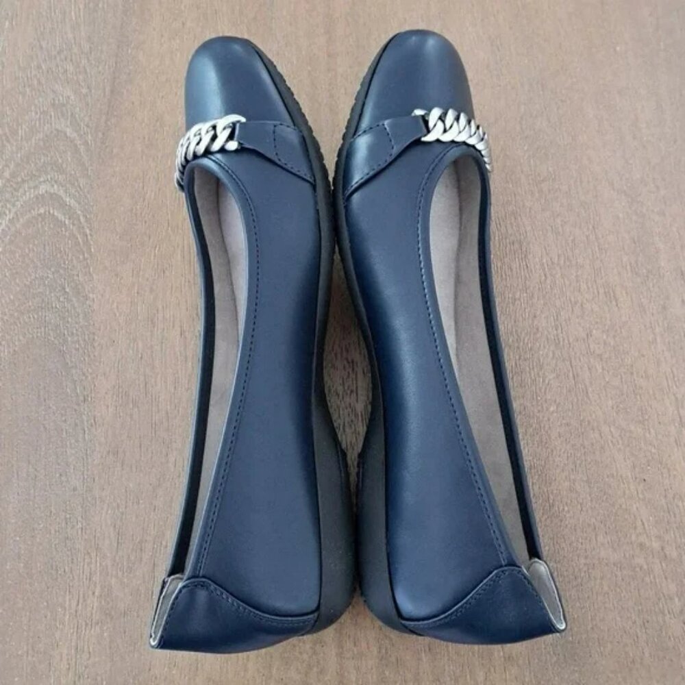 Cliffs by White Mountain Women's Charmed Flats - Color: Navy - Size: 9 - Picture 6 of 9
